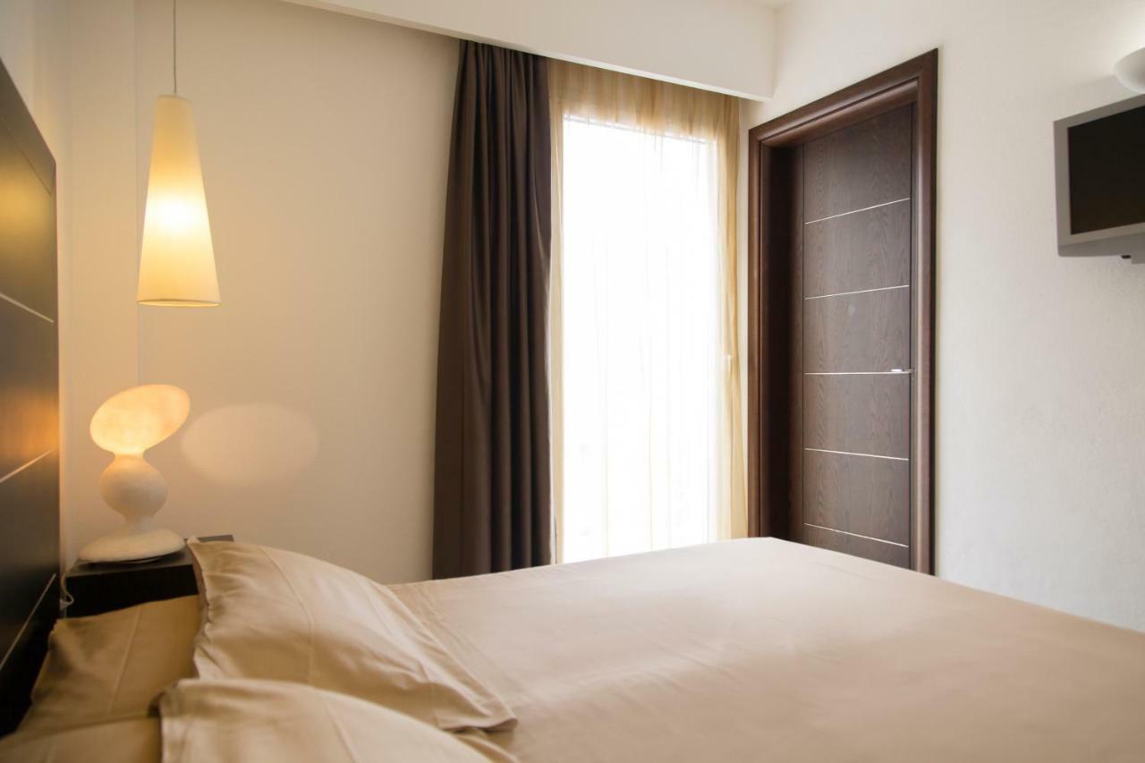 Standard Double or Twin Room,1301613205:JPEG